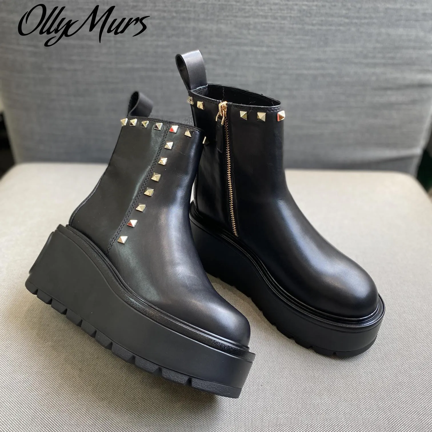 

Женские ботинки из натуральной кожи, с круглым носком, на молнии