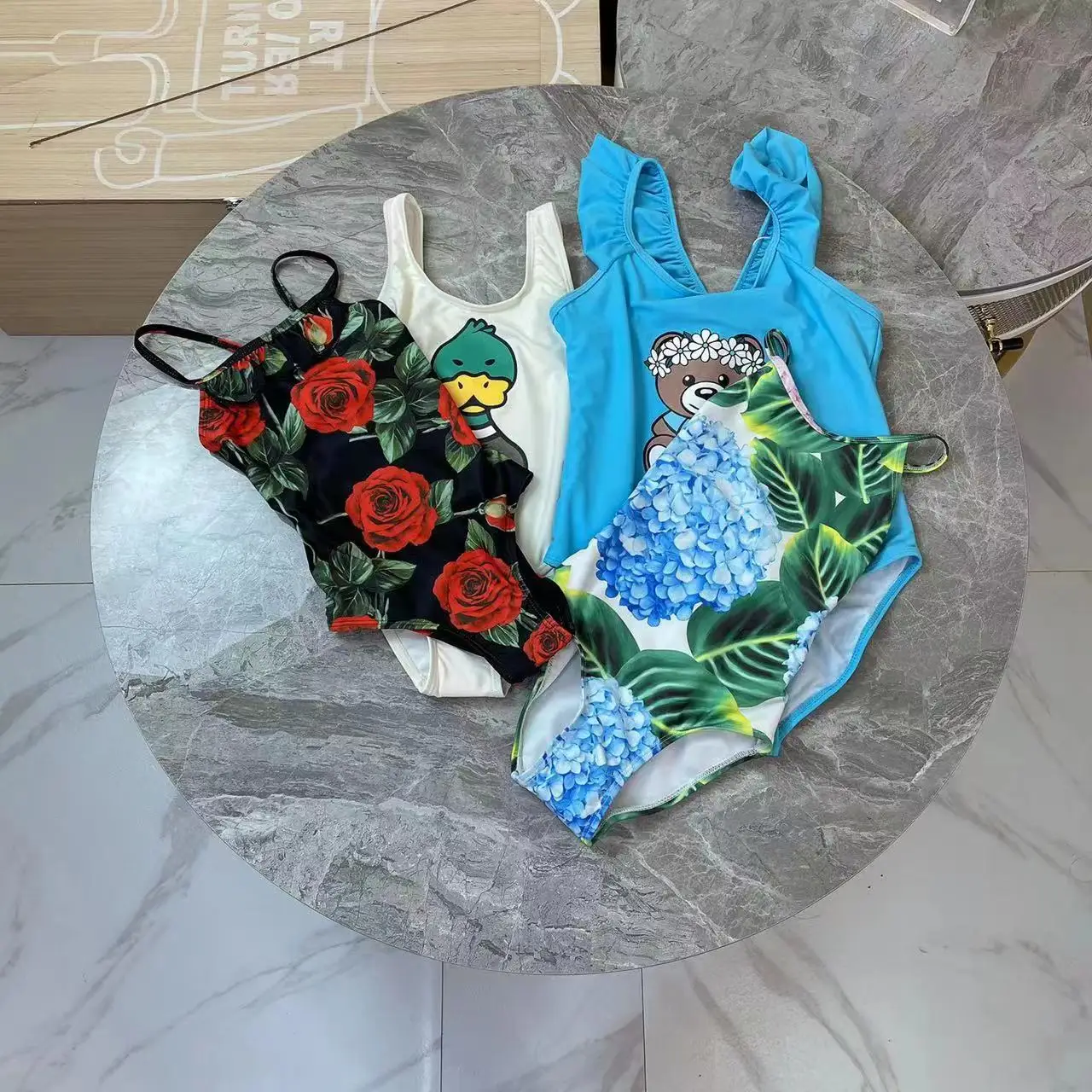Коллекция 2022 года лидер продаж летний купальник для девочек красивое слитное