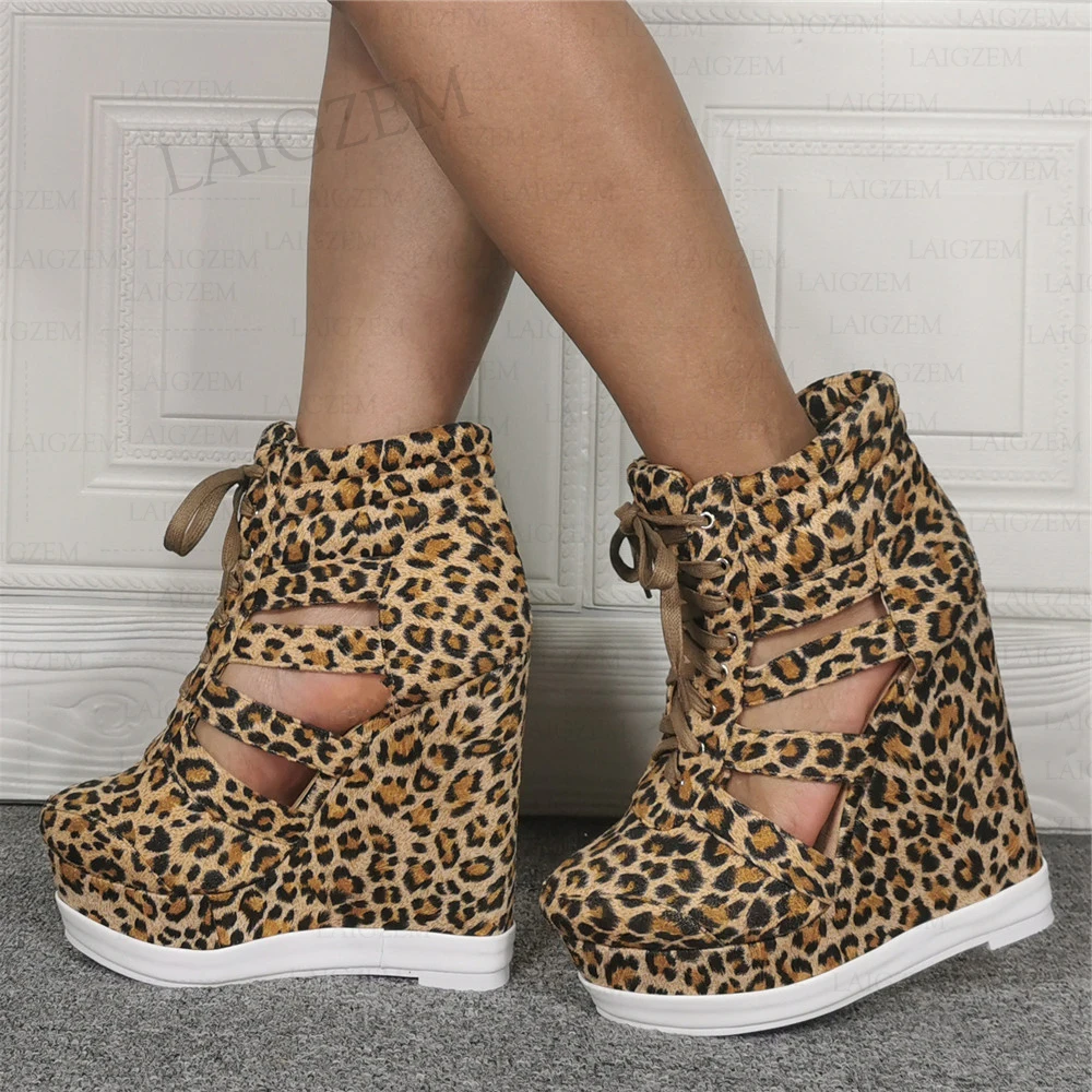 

Женские босоножки на танкетке, из искусственной замши, большого размера 42 44 52