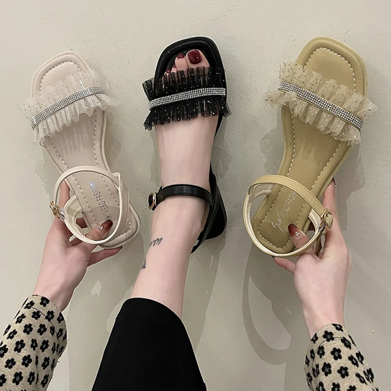 

Сандалии женские на низком каблуке, прозрачные босоножки с ремешком и пряжкой, удобная обувь в стиле ретро, черные гладиаторы, лето 2022