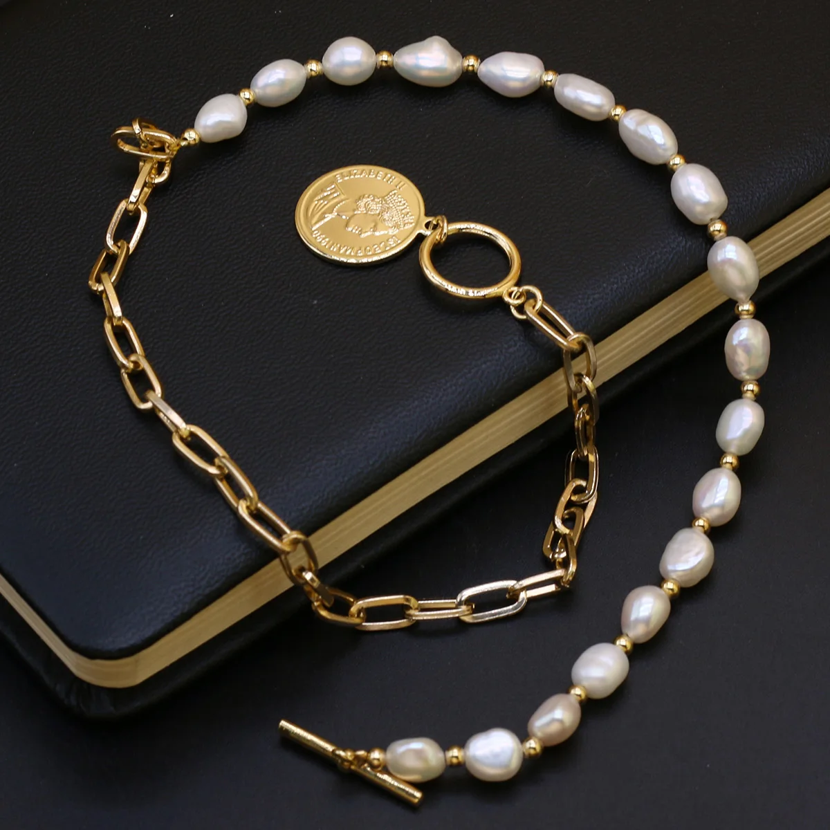 

Natural Freshwater Pearl 5-6mm Asymmetry Round Pendant Necklace For Women Charming Elegant Wedding Banquet Jewellery Gift