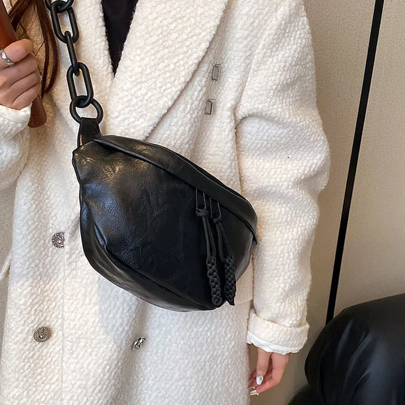 Retro Female Belt Bag Premium leather Saddle Waist Bags  Designer Fanny pack Handbag Fashion Ladies Shoulder Crossbody Chest Bag