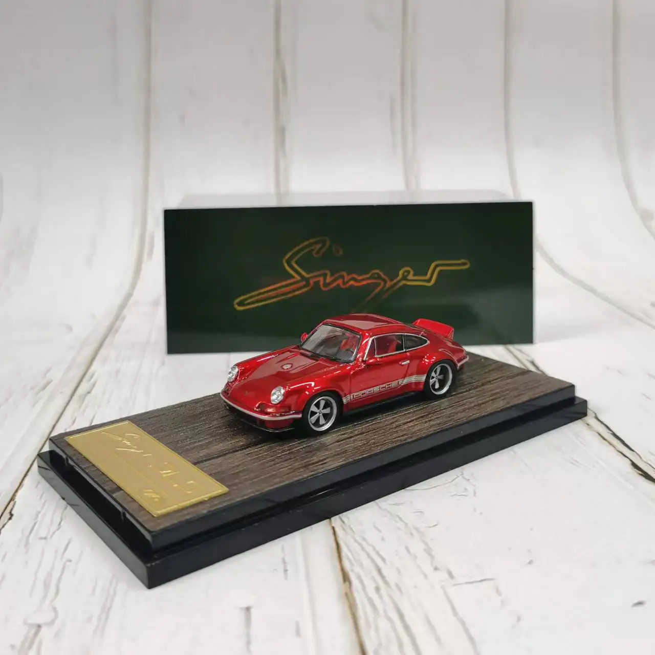

HKM 1:64 Model Car RWB 964 Singer DLS Running Car Alloy Vehicle Die-cast Collection - Metallic Red