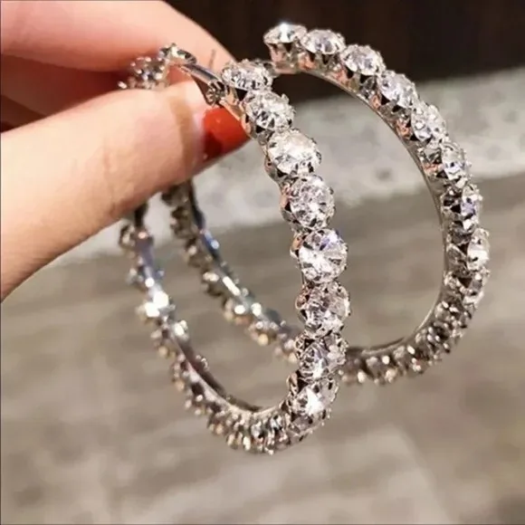 

серьги 2023 тренд серьги женские бижутерия бижутерия люкс качества Роскошные модные блестящие аксессуары для женщин, эффектные ювелирные из...