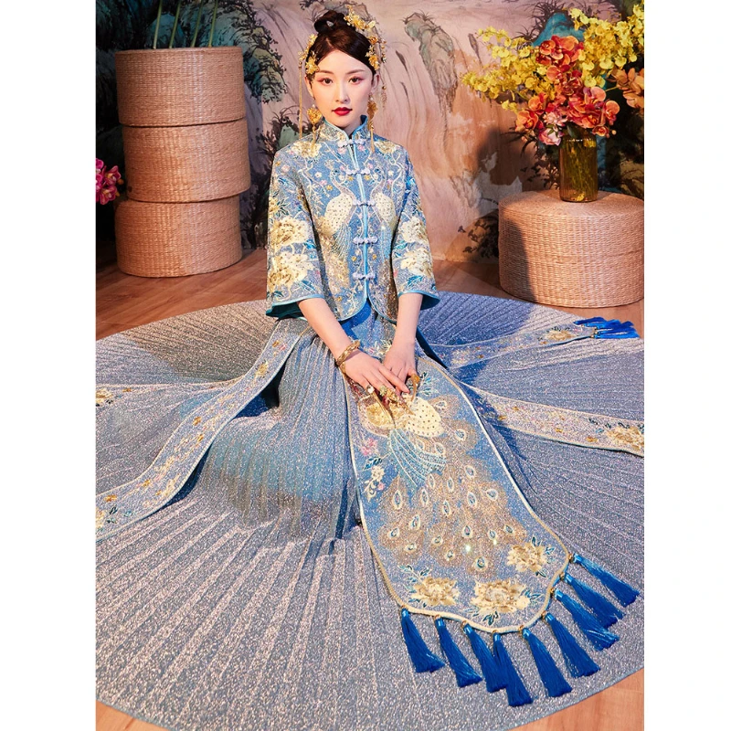 

Traditional Classic Blue Peacock Embroidery Bride Cheongsam Xiuhe Suit 2022 Spring Wedding Dress Exquisite Noble Tassel Dresses