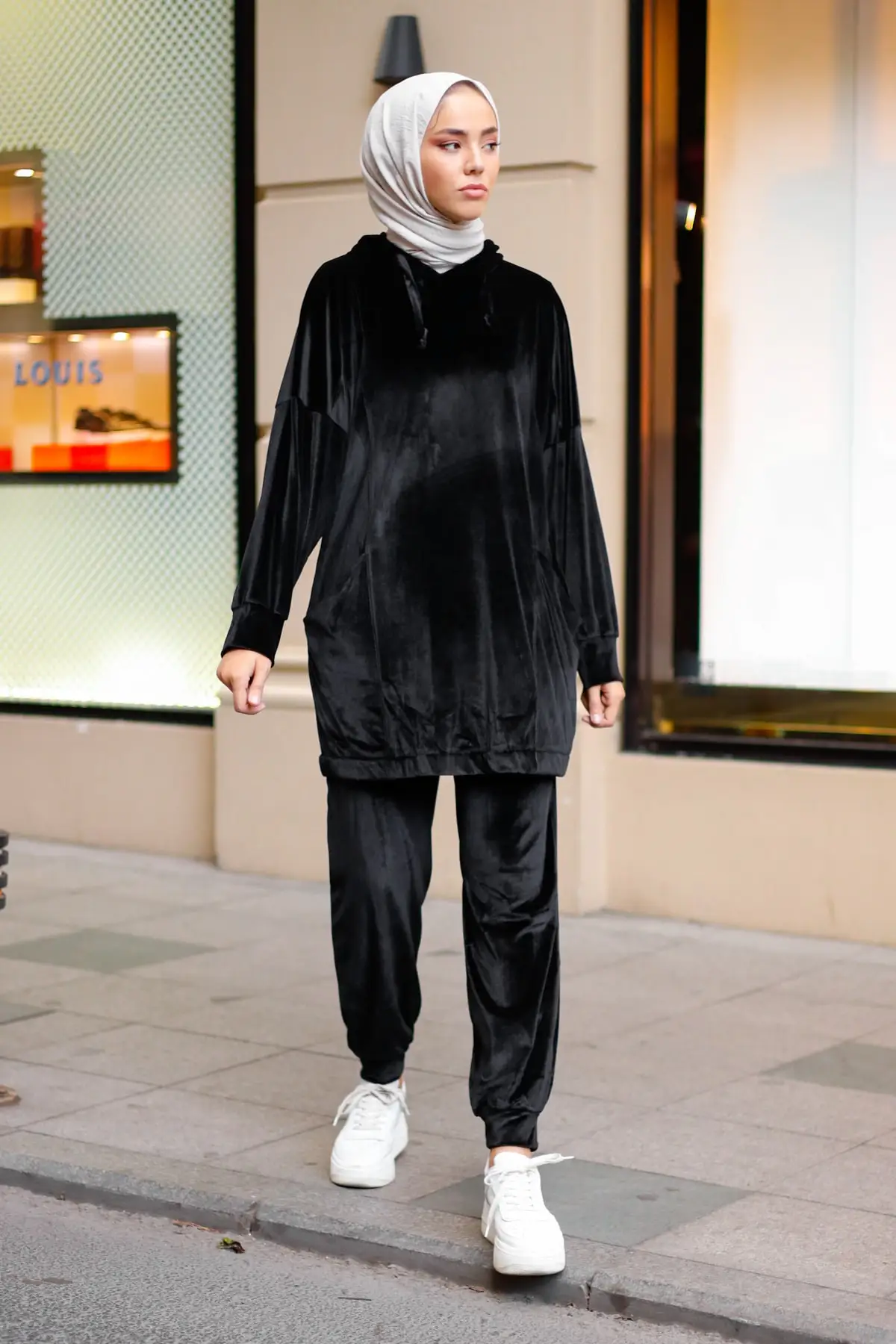

Hooded Hand Pockets Bottom Top Velvet Suit Black
