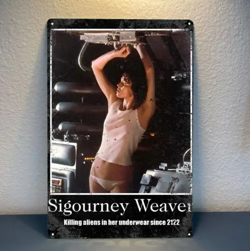 

Металлический постер Alien Sigourney Weaver 20x30 см