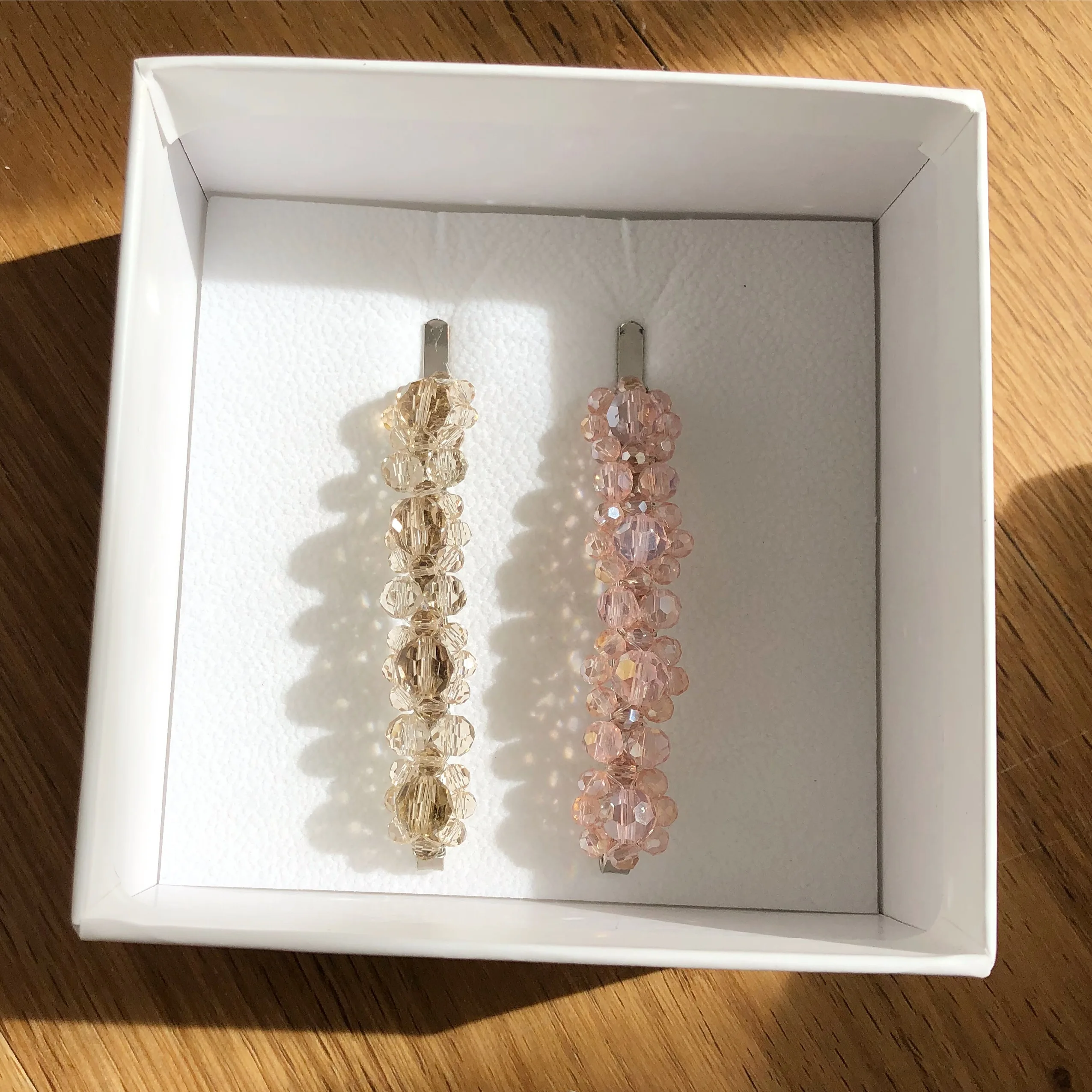 

Hand-woven crystal flower hairpin summer forest all-match small fresh word clip