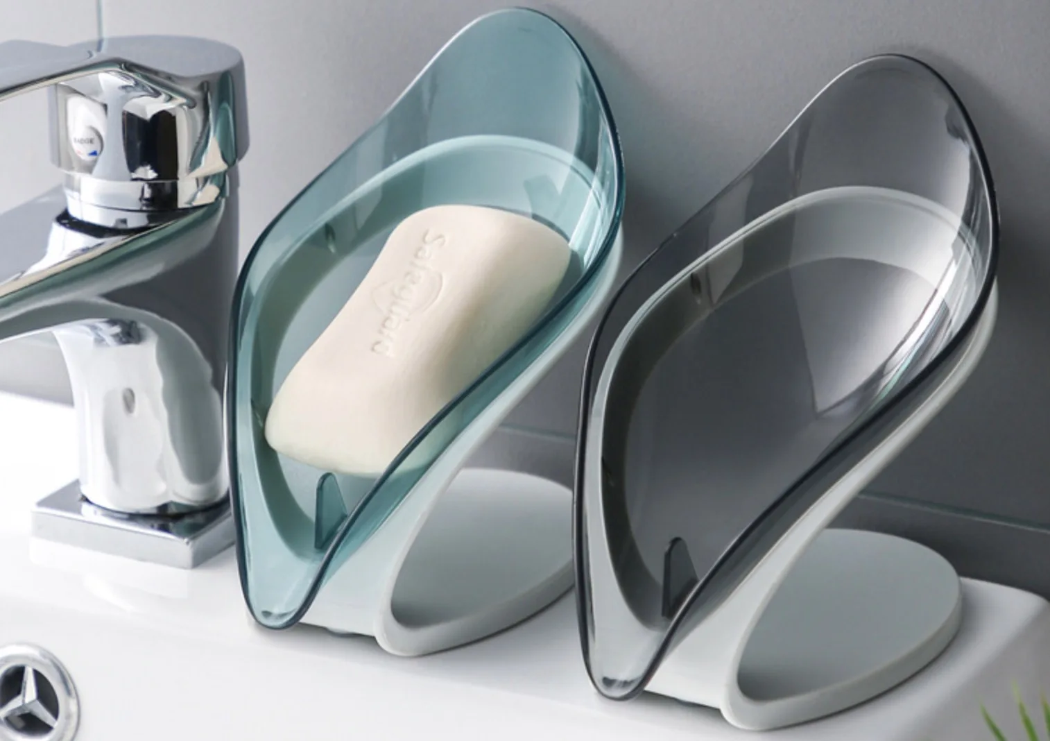 

Soap box wall-mounted drain-free punch-free leaf soap box rack household soap toilet water-free soap box