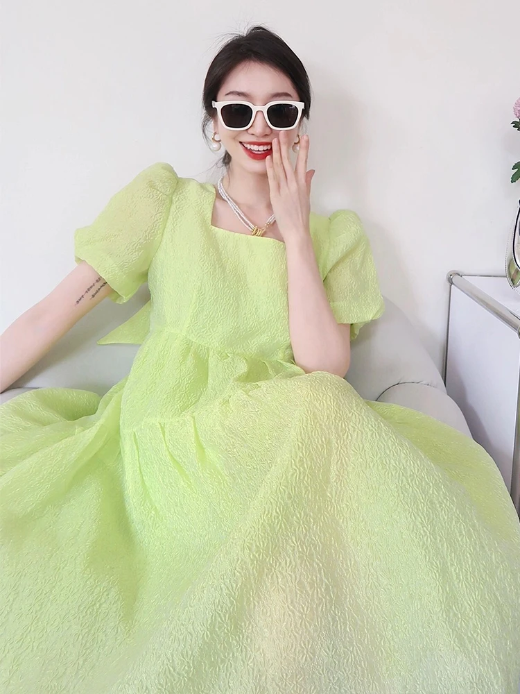 

2023 spring and summer women's clothing fashion new Puff sleeve dress