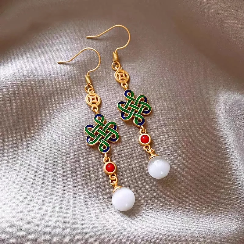 Китайские висячие серьги с узлом