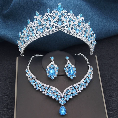 Женский комплект из колье и серёг, с зелеными кристаллами