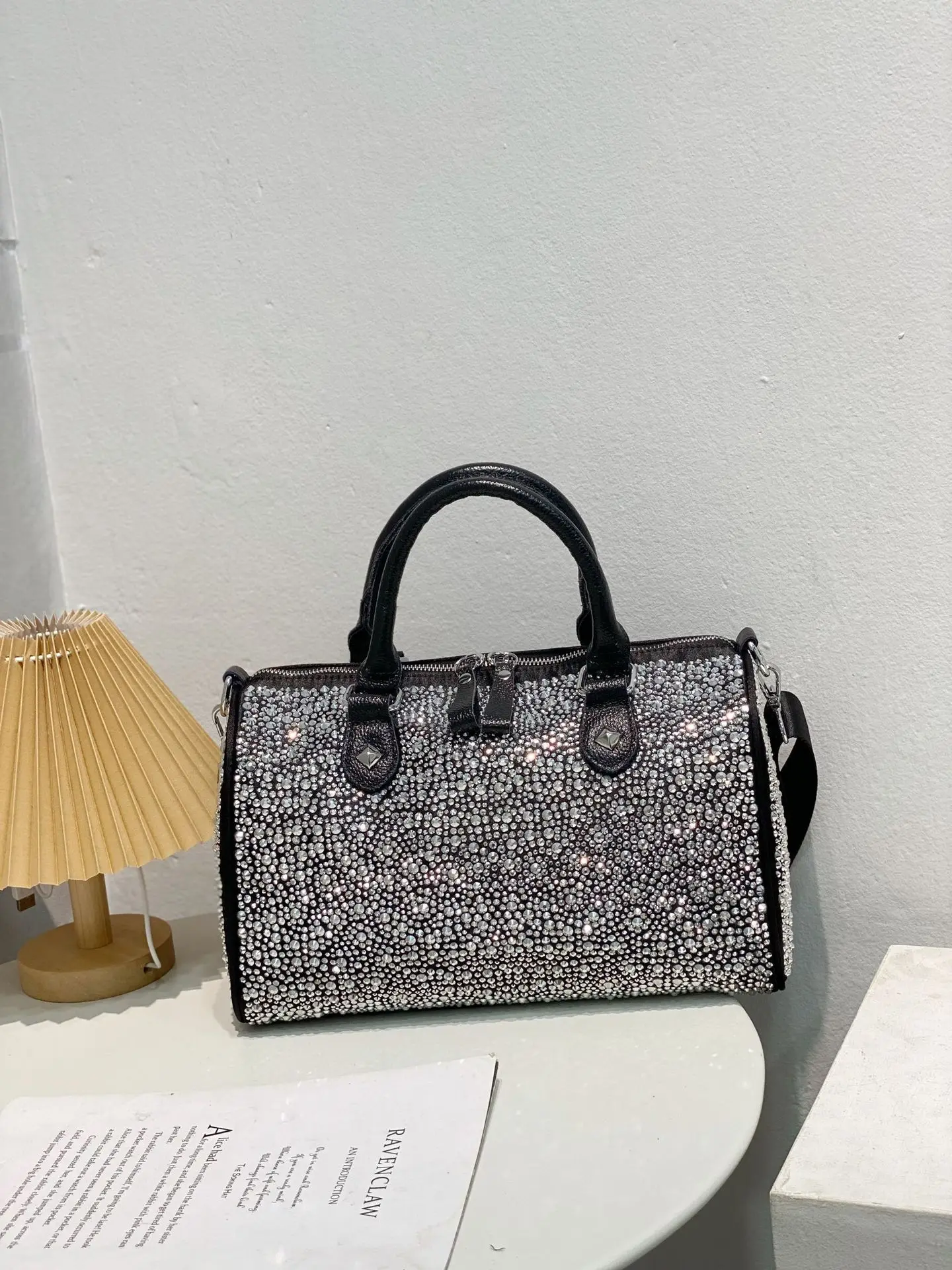 European And American Trendy Diamond Sequin Bag New Womens Large-capacity Single-shoulder Messenger Bag Casual Versatile Handbag