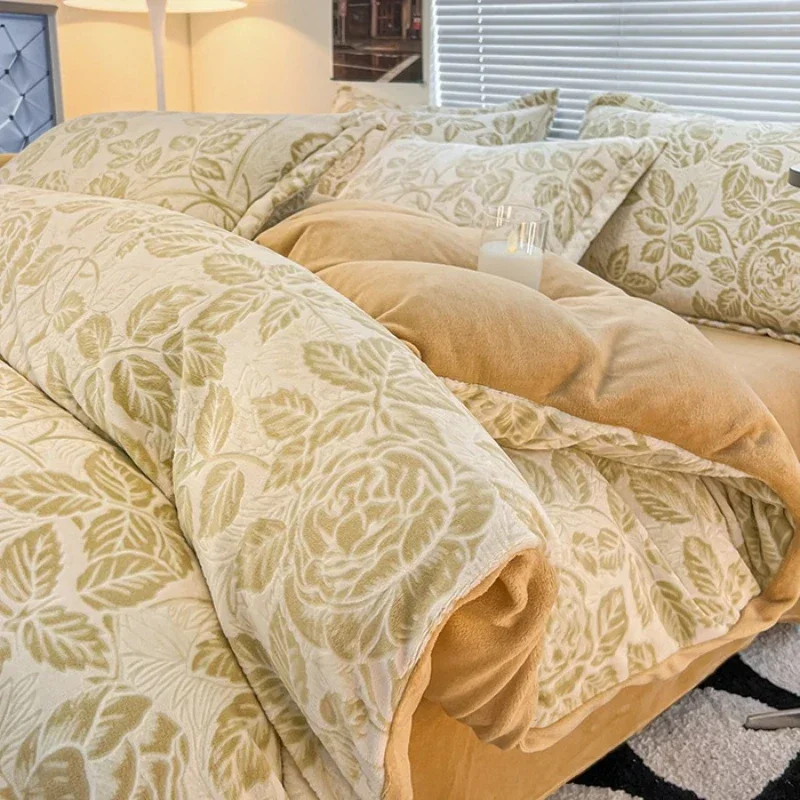 New thickened carved milk fleece four-piece set coral winter flannel sheet mattress quilt cover bedding