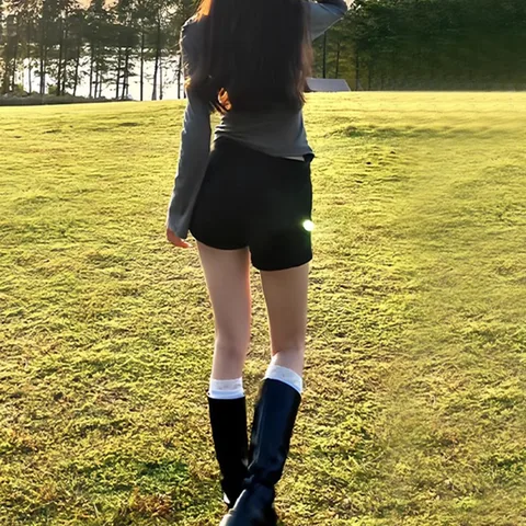 Женские ультра-короткие шорты из полиэстера  Korean Style