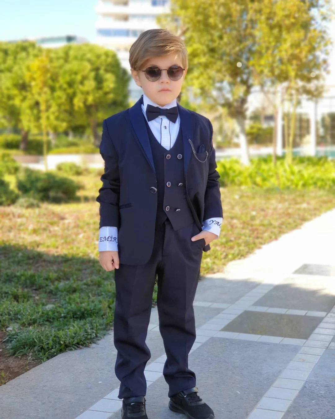 3 Pcs Suit For Boy Jacket+Pants+Vest Lapel Formal Suit For Boy For Wedding Party Peaked Trousers Suit Photograph Costume