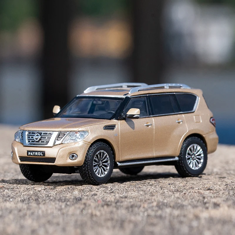 

Die-cast 1:64 Scale Nissan Patrol Y62 Off-road Vehicle Suv Alloy Car Simulation Model Fan Collection Gift Souvenir Kids Toy Car