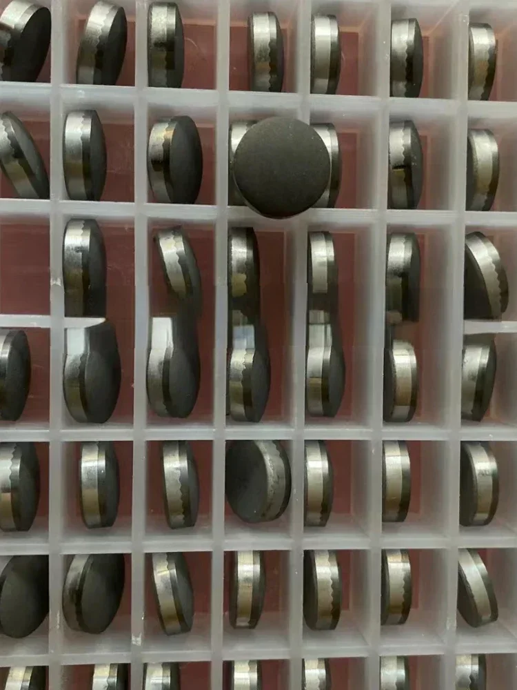 Качественные режущие вставки из ПДК для оборудования бурения нефтяных/газовых