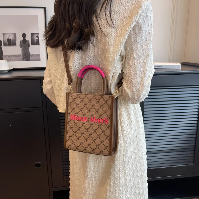 Casual Simple Embroidered Tote Handbags New Trendy Portable Single Shoulder Crossbody Bag Textured Fashion Phone Storage Satchel