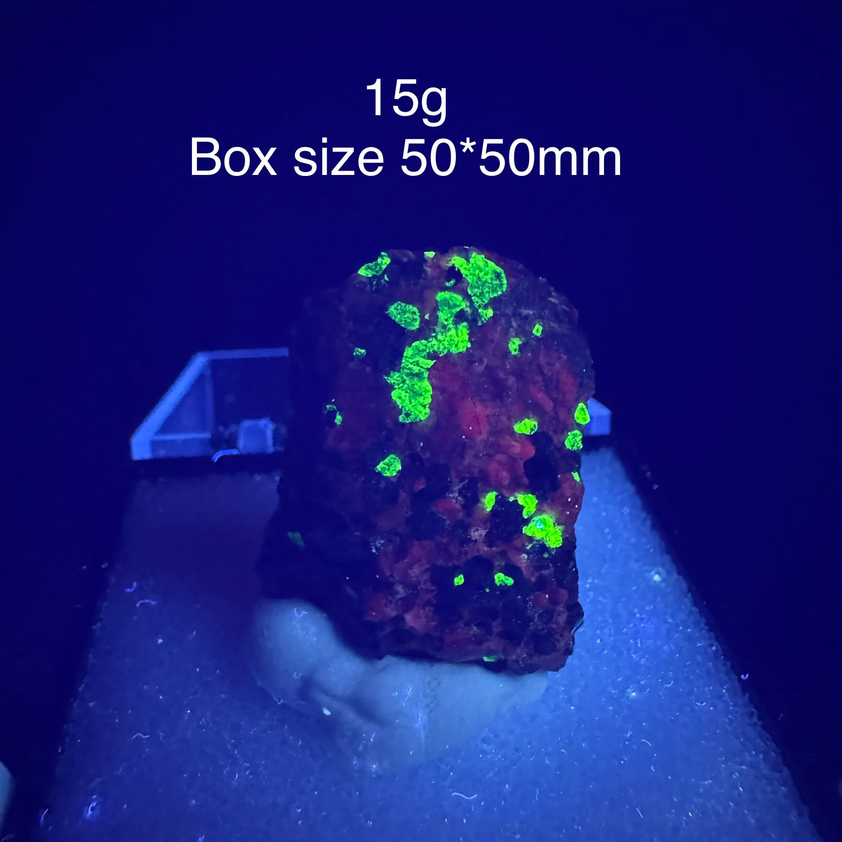 

Натуральная Америка (флуоресцентный зеленый) Виллелит