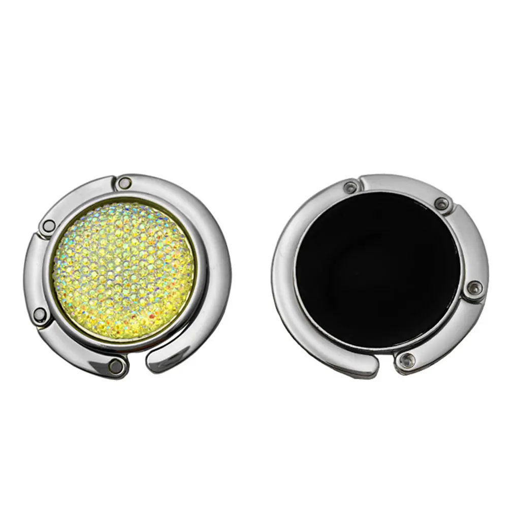 Удобная и стильная сумка с крючками в пределах досягаемости добавление