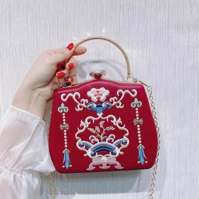 

Новые женские кожаные клатчи с вышивкой и цветами, Банкетный Кошелек для женщин, винтажные красные женские кошельки, Прямая поставка MN1592