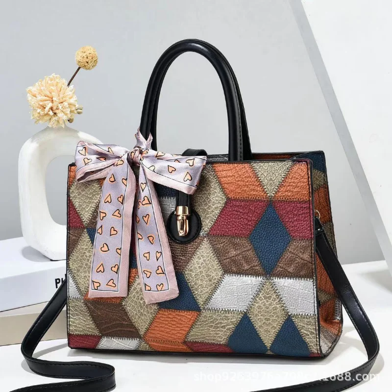 

New Middle-aged Women's Large Capacity One Shoulder Handbag Fashion Luxury Temperament High Quality National Style Women's Bag