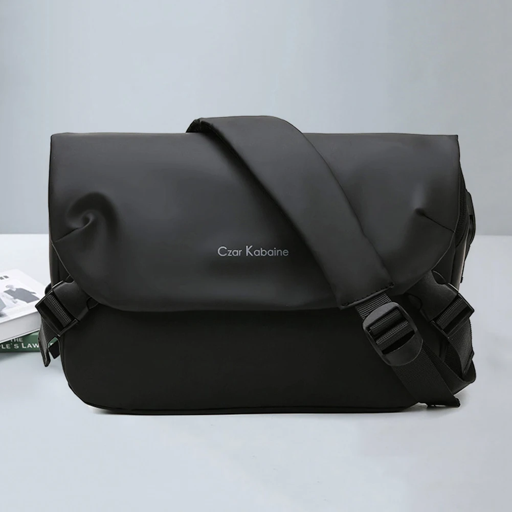 

Men Shoulder Bag Large Capacity Oxford Composite Shoulder Bag Waterproof Breathable Durable Scratch Resistant for Daily Leisure