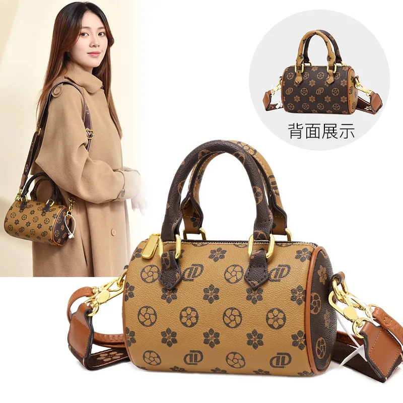 

2021 New Fashion Printing Hand-held One-shoulder Messenger Pillow Bag