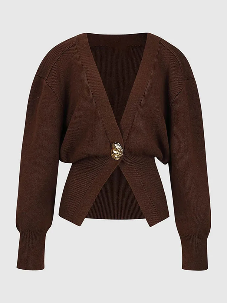 Женский однотонный вязаный свитер на пуговицах