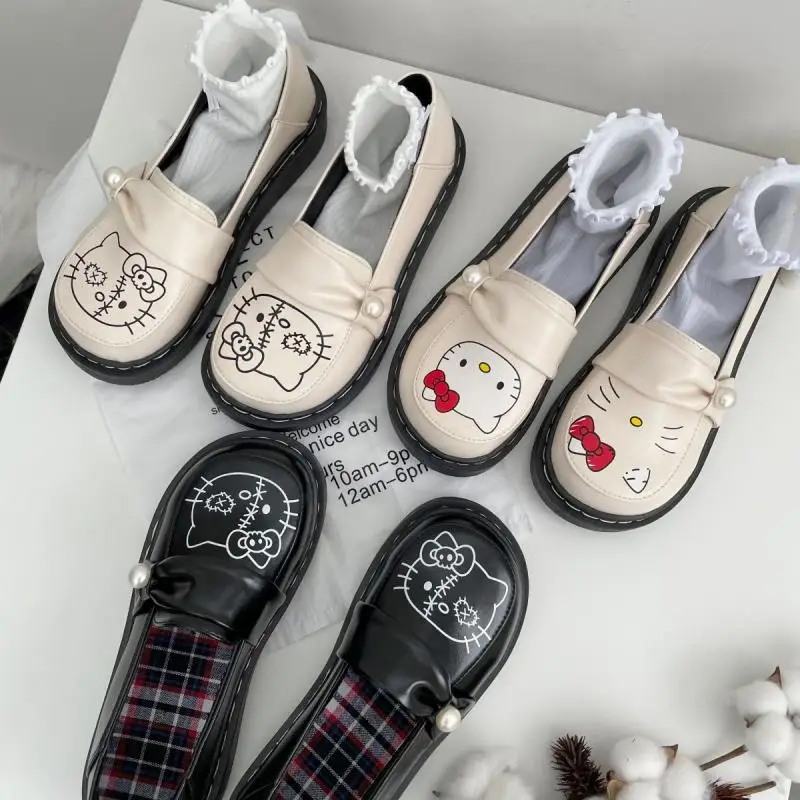 

Милые кожаные туфли Hellokitty Мультяшные японские студенческие Туфли с круглым носком на плоской подошве Лолита для девочек удобные универсал...