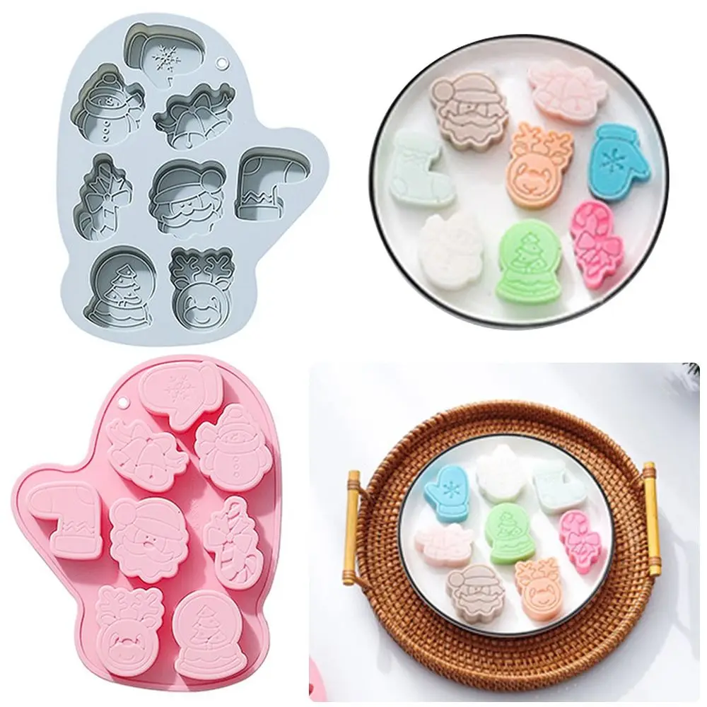 

Baking Pan Chocolate Cake Mold Elk Bell 8 Cavity Silicone Mold Gloves Shape Christmas Snowman Santa Claus Tree