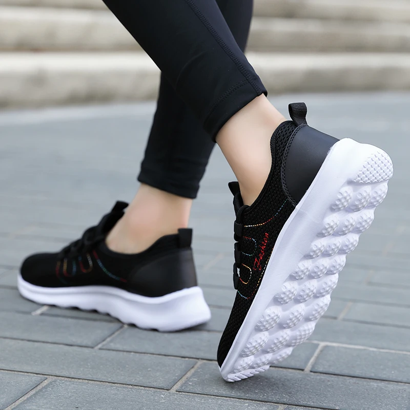 Casual Fashion Big Size Weave Women's Flat Shoes 42 Breathable Air Mesh Comfortable Women's Sneakers Outdoor Walking Women Shoes