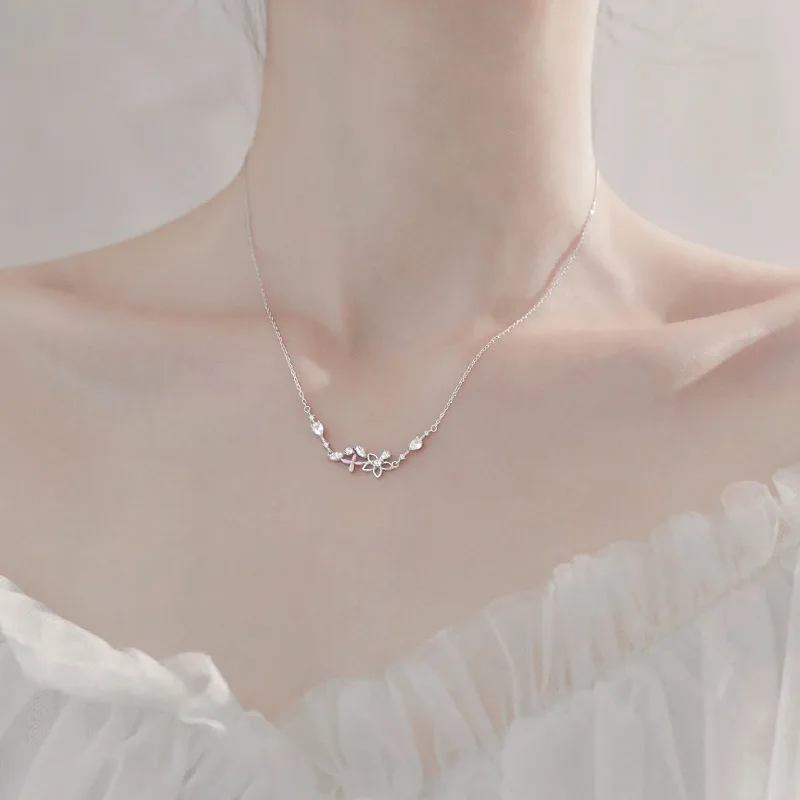 

Sweet Style Original Pink Flowers Necklace Bright Zirconia Pendant Cherry Blossom Necklace For Women Girl Gift Jewelry