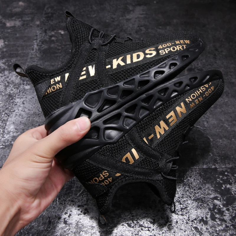 New Summer Children's Sports Shoes Boys and Girls' Running Shoes Breathable Sports Shoes Fashionable, Ultra Light, and Non slip