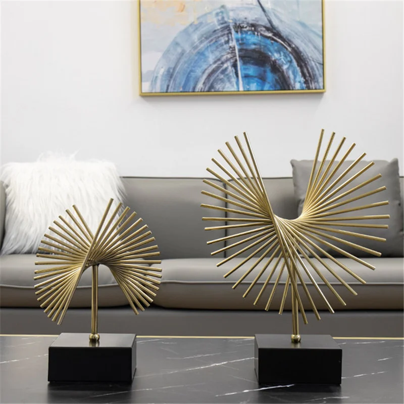 

Resin Nordic Living Room Simple Fashion Abstract Statue Office Modern Ornaments Wine Cabinet Crafts Home Decoration Furnishings