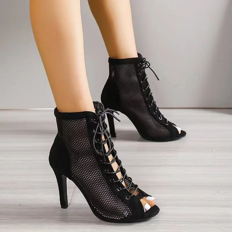

Новинка 20203, черные сетчатые женские ботинки, туфли-лодочки на высоком каблуке, с цветочным принтом, на шнуровке, на тонком высоком каблуке, до щиколотки, с острым носком, свадебная обувь