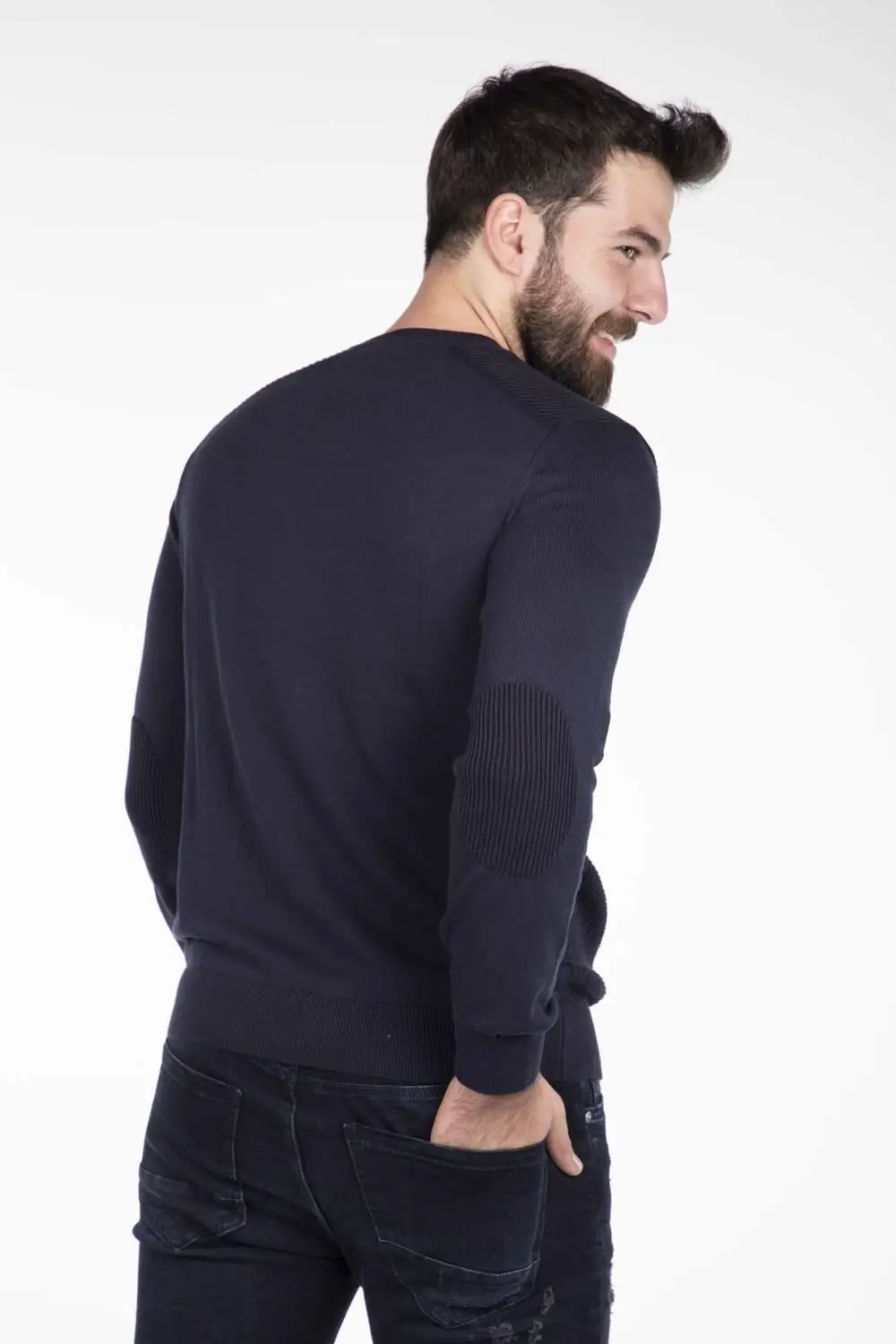 

Markapia Crew Neck Sweater