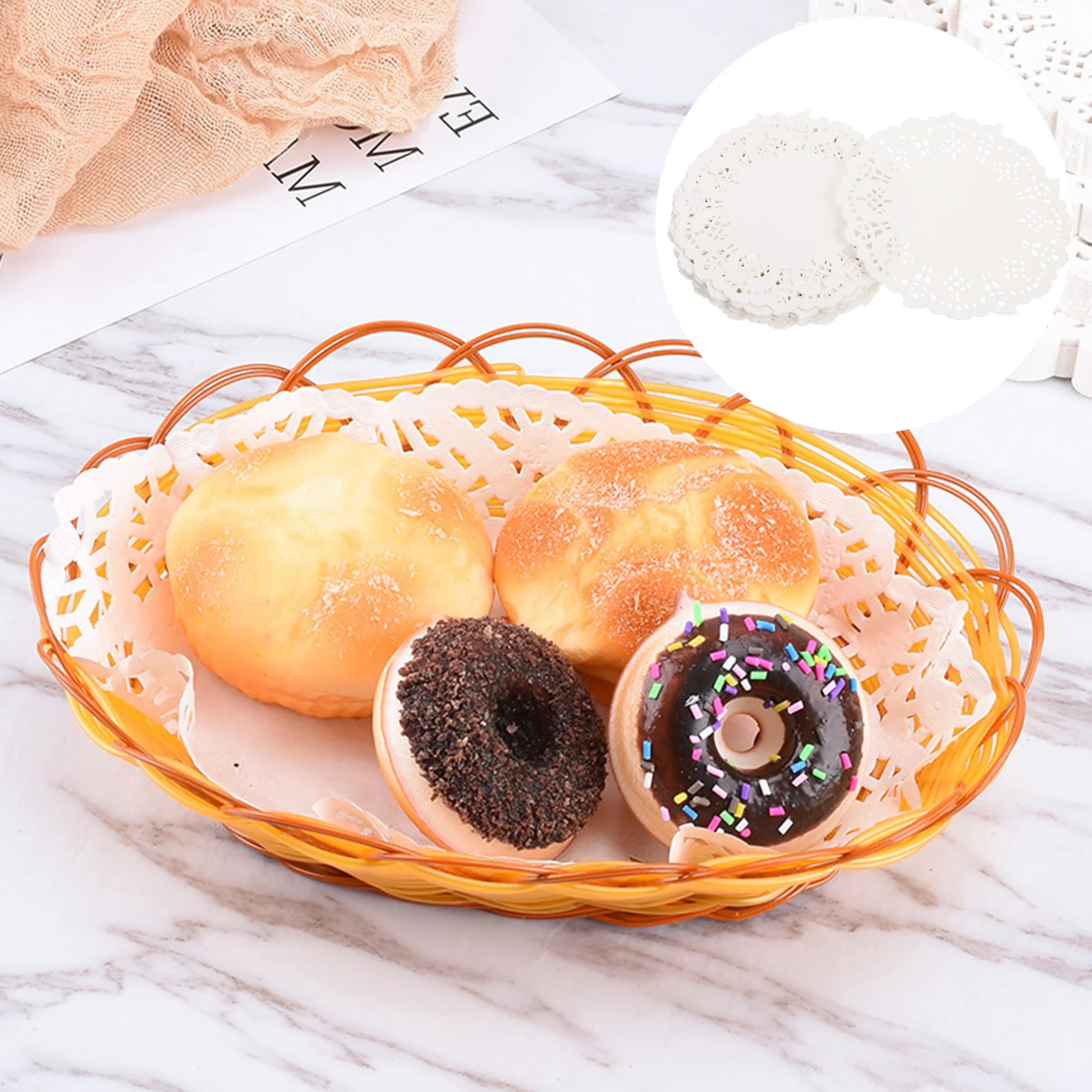 

100pcs Oil-absorbing Paper Doilies Cake Box Liner Packaging Paper Pad 5.5" (Random Pattern)