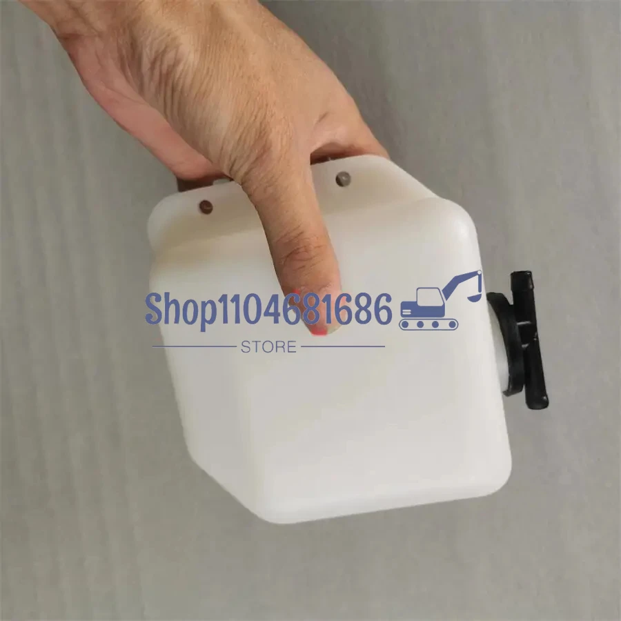 140-4236 ВОДЯНЫЙ БАК Caterpillar 301.5 301.6C 302.5 302.5C 303 303.5 303.5C 303.5D 303.5E 304E 901C