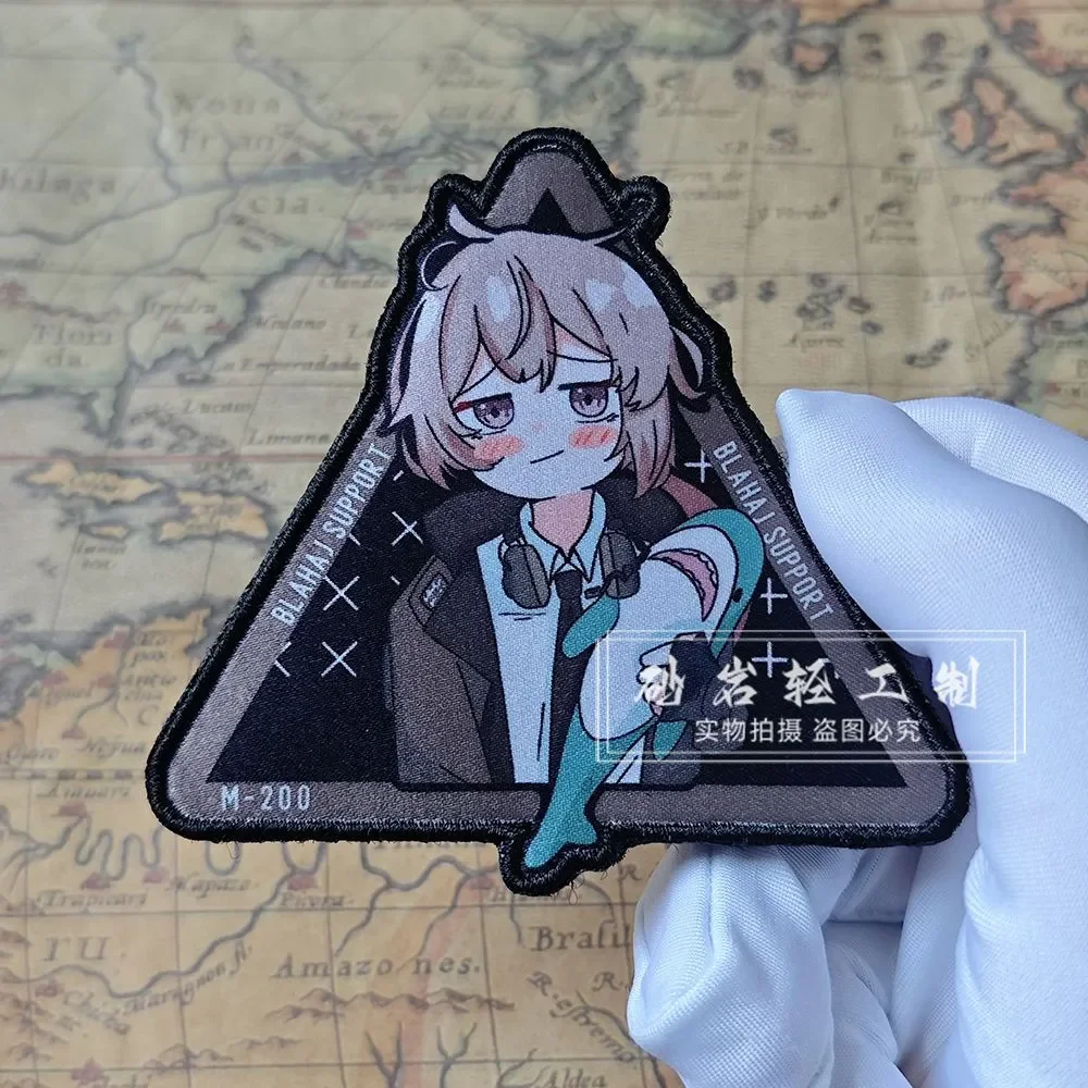 Фото Игровой аксессуар Girls Frontline M200: косплей-фигурка, аниме-значок на липучке, нарукавная повязка, реквизит для костюма, украшение, подарок на день рождения №4