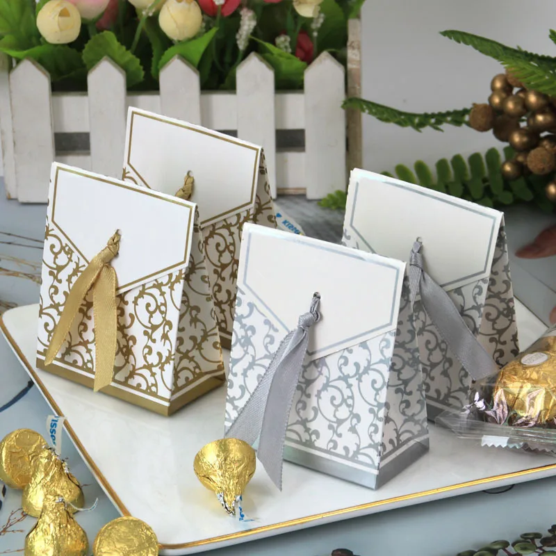50Pcs New European Elegant Atmosphere Candy Boxes with Ribbon Wedding Party Supplies Gift Packing Box Baby Shown Favors Gift Bag