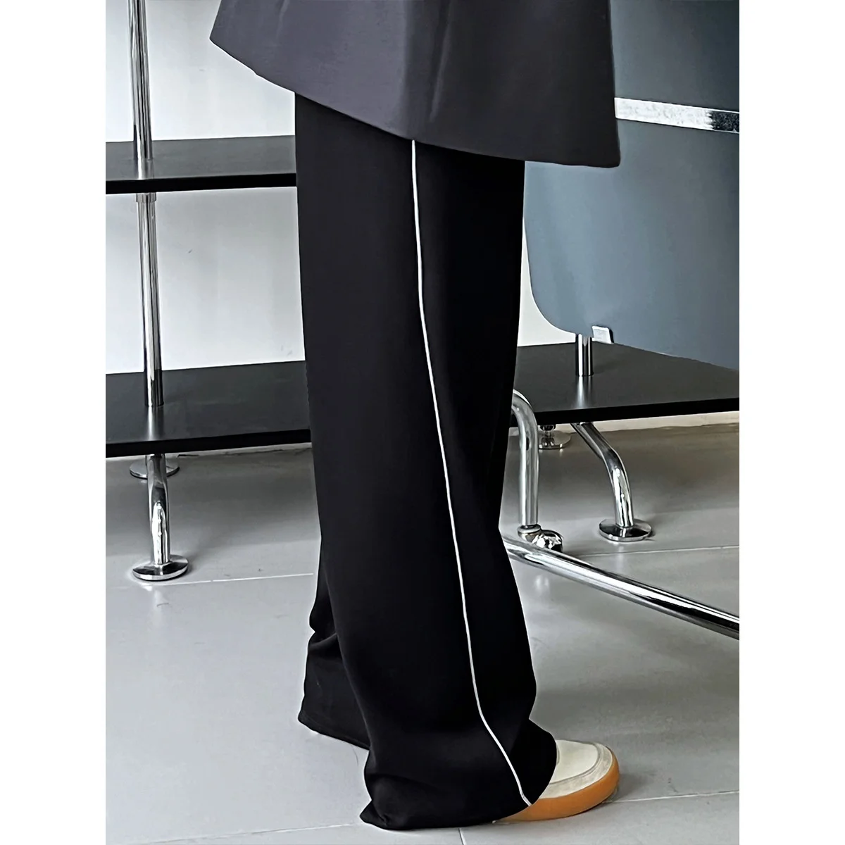 

Women's Side Striped Wide Leg Space Cotton Sweat Pant Gray Black Fall Winter Trousers