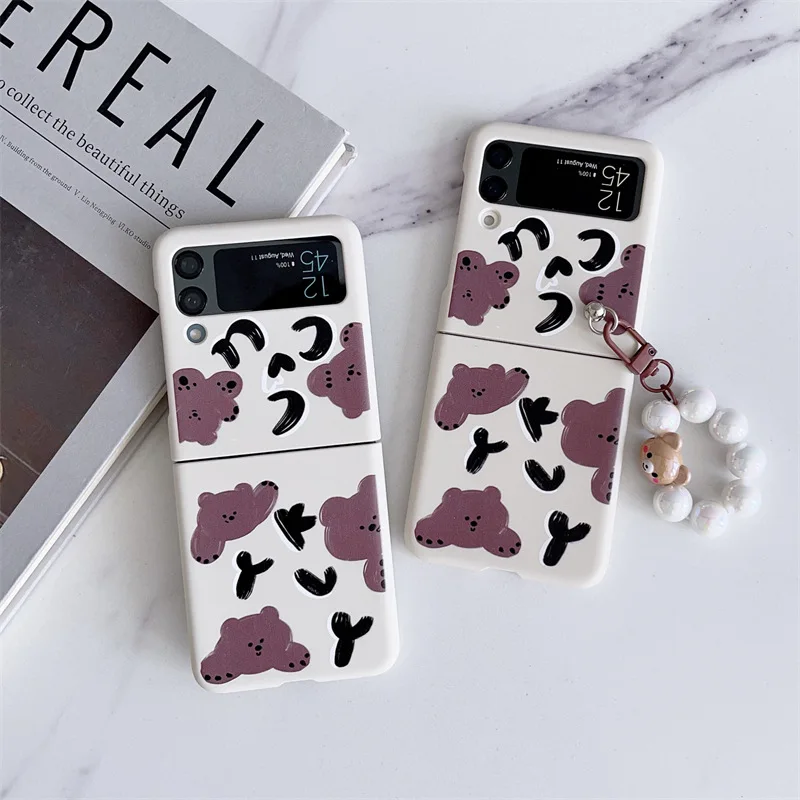 

Ins Style Letter Brown Bear Phone Case for Samsung Galaxy ZFlip 4 3 Hard Cover for ZFlip3 Zflip4 Solid Shell Bracket