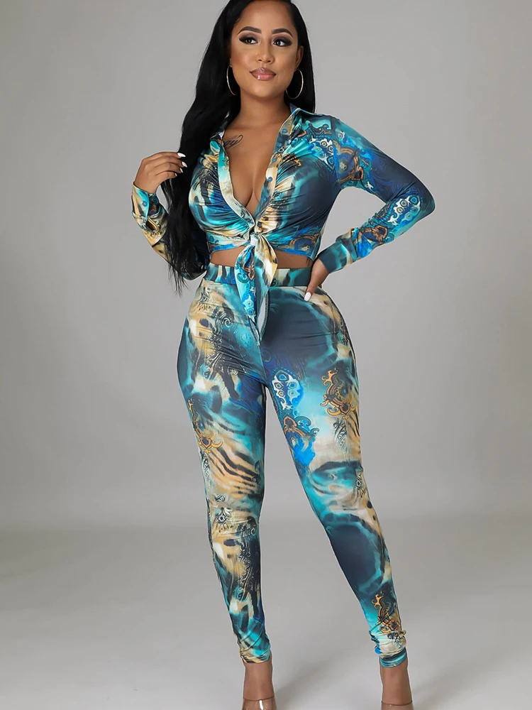 

Женский комплект из топа и брюк, с абстрактным принтом