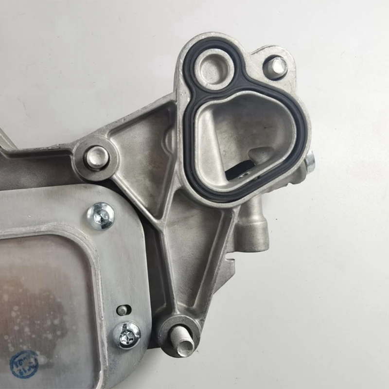 Engine Oil Cooler For Opel ASTRA H(A04) SAAB 9-5 Filter Holders Accessories 055355699 93186325 5650365 55355699