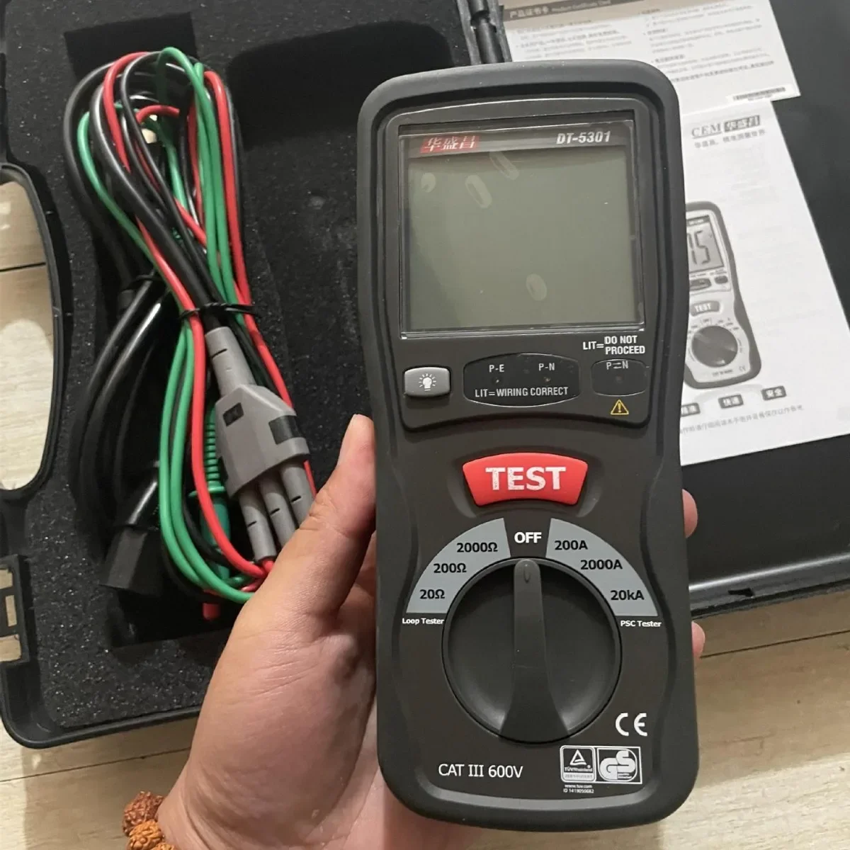 

CEM DT-5301 Тестер сопротивления