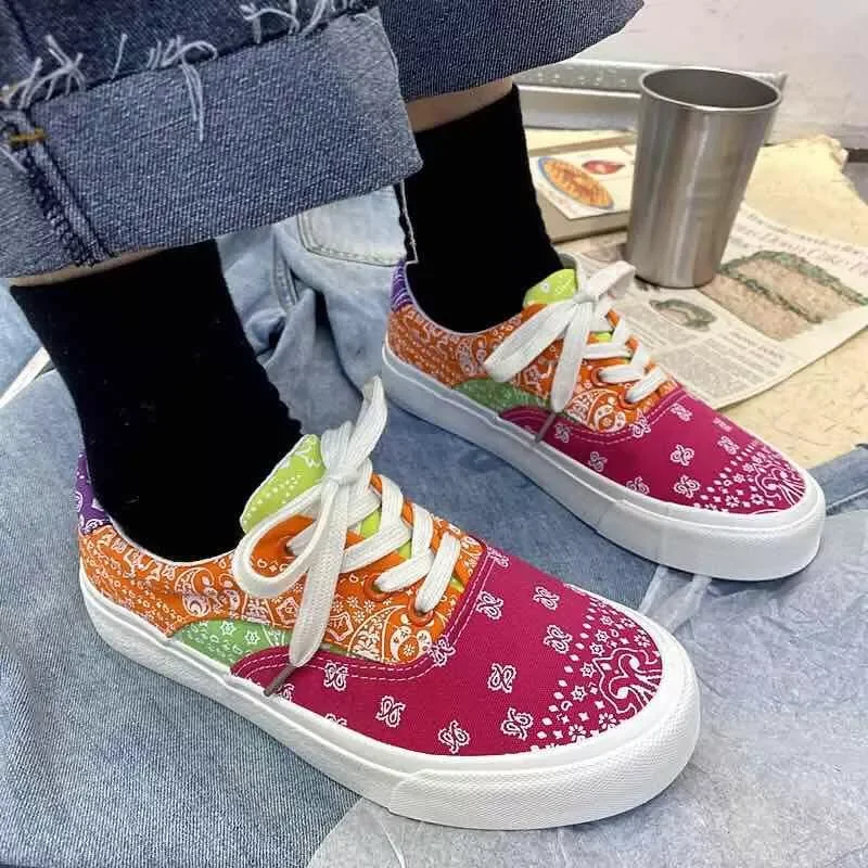 

New2022 Shoes Kawaii Cartoon Women's Flat Shoes Casual Sneaker Canvas Women's Sports Shoes Girls White Vulcanize Designe