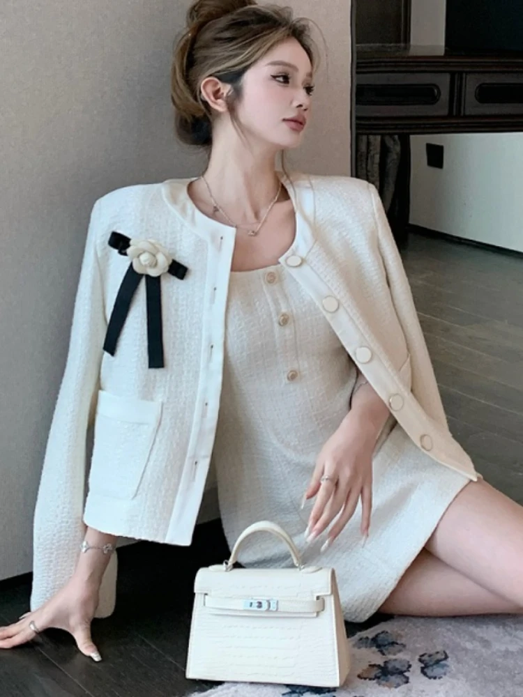 

Женский повседневный комплект из двух предметов, элегантный Корейский небольшой пиджак с длинными рукавами и 3D цветами + мини-платье с жилетом, осенний наряд, 2023