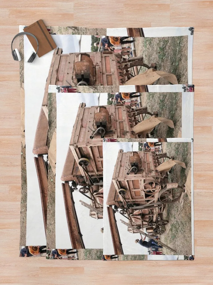 r3782/ Отделка 2024 - 5 — Подарок на Рождество à Jardres Moisson lɺncienne Olavia-Olao Okaio Créations Journalis